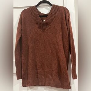 NWT a.n.a. Pullover V-Neck Oversized Sweater in Cherry Mahogany
